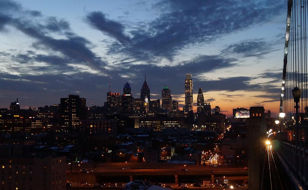 A view of the Philadelphia nighttime skyline
